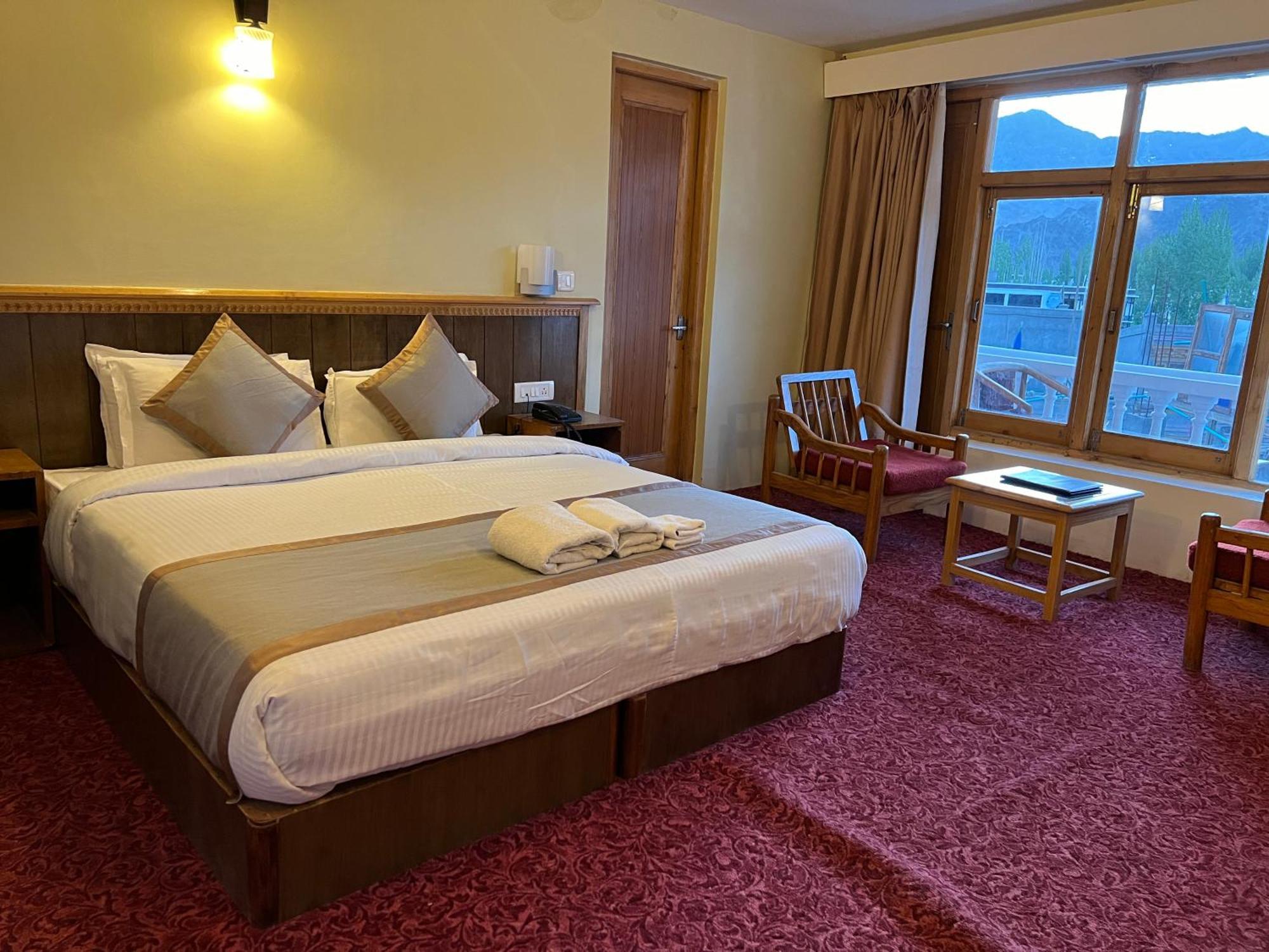 The Pangong Hotel Leh Exterior foto